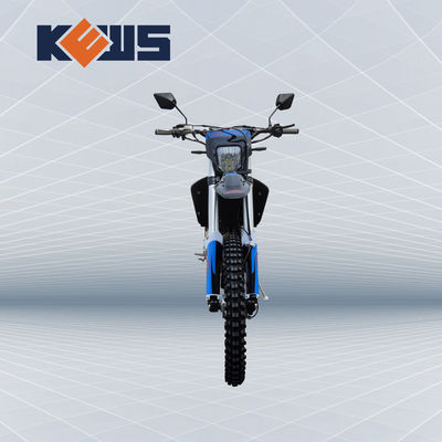 검은 CB250 Ｆ 엔진 스포츠 4유로 오토바이 K18은 4유로 자전거를 모델링합니다