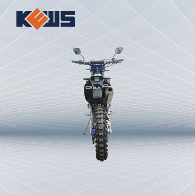 후스큐는 길 300CC 소형 오토바이에 대한 NC300s Efi 4유로 순응하는 오토바이에서 K18을 모델링합니다