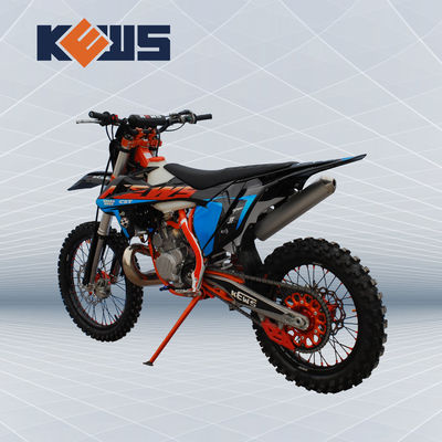 K16-C-2T MLF EC300 물은 250CC 경주용 오토바이 타격 엔듀로 모델들을 2명 냉각시켰습니다