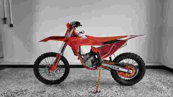High-Performance 350cc Motorcycle with 33.5kW Power 160km/h Max Speed and 1460mm Wheelbase for Motocross