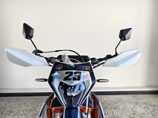 KEWS k23 R- 에디션 4 타크 엔더루 오토바이크 21.0 kW 전력 출력 25.0 N * m 최대 토크 140 km/h 최고 속도