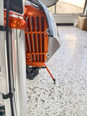 KEWS k23 R- 에디션 4 타크 엔더루 오토바이크 21.0 kW 전력 출력 25.0 N * m 최대 토크 140 km/h 최고 속도